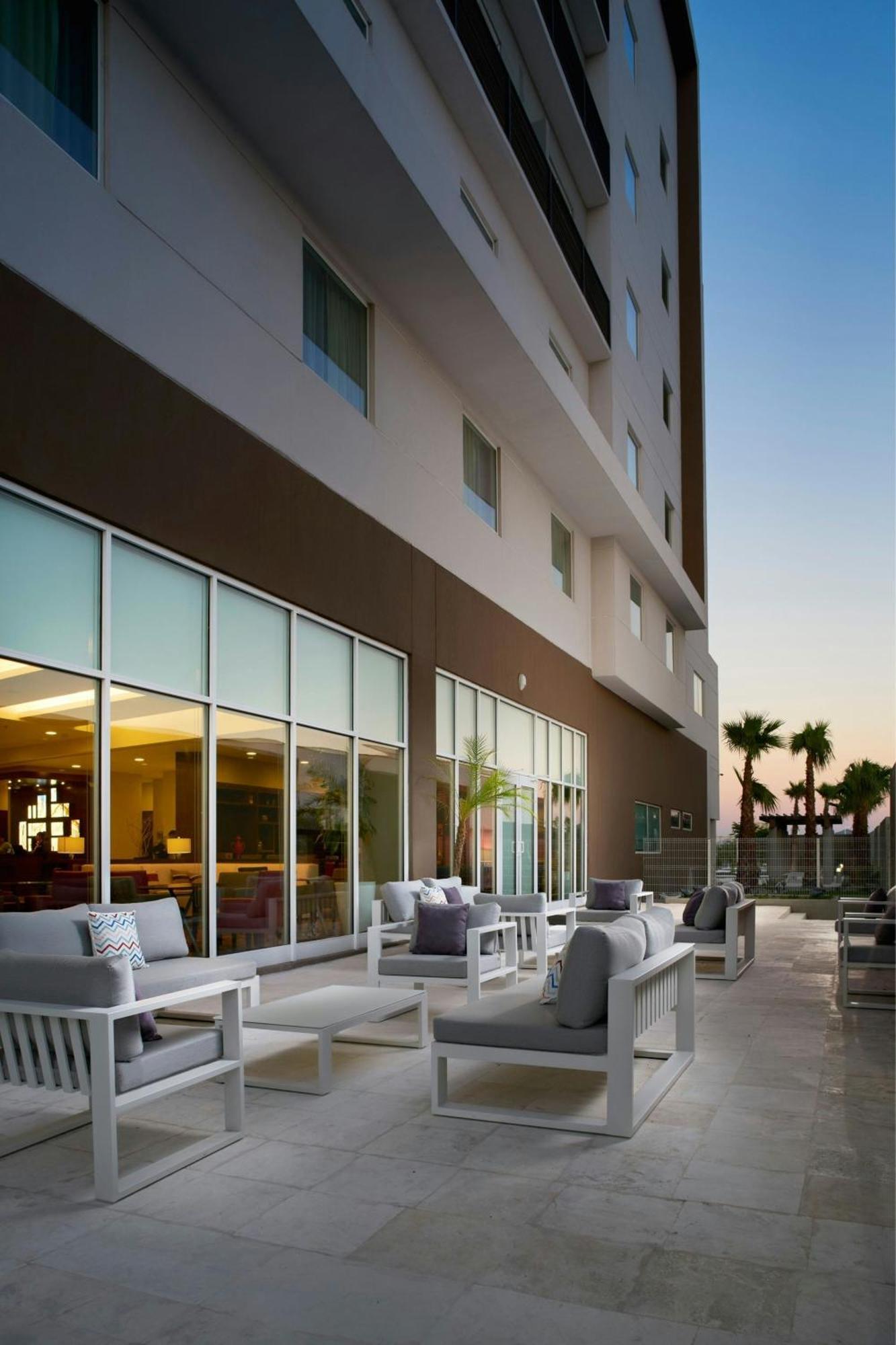 Courtyard By Marriott Ермосільо Екстер'єр фото